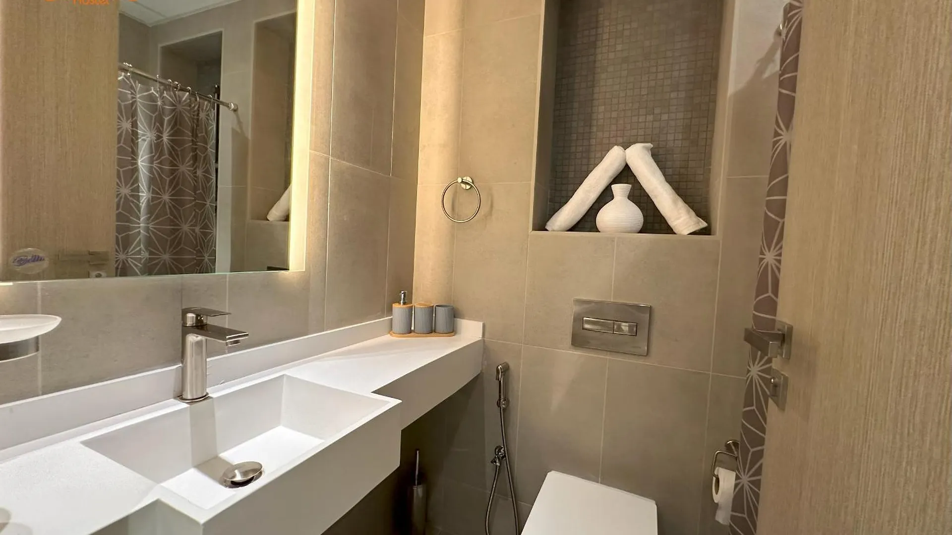 Bella Inn Dubai Homestay